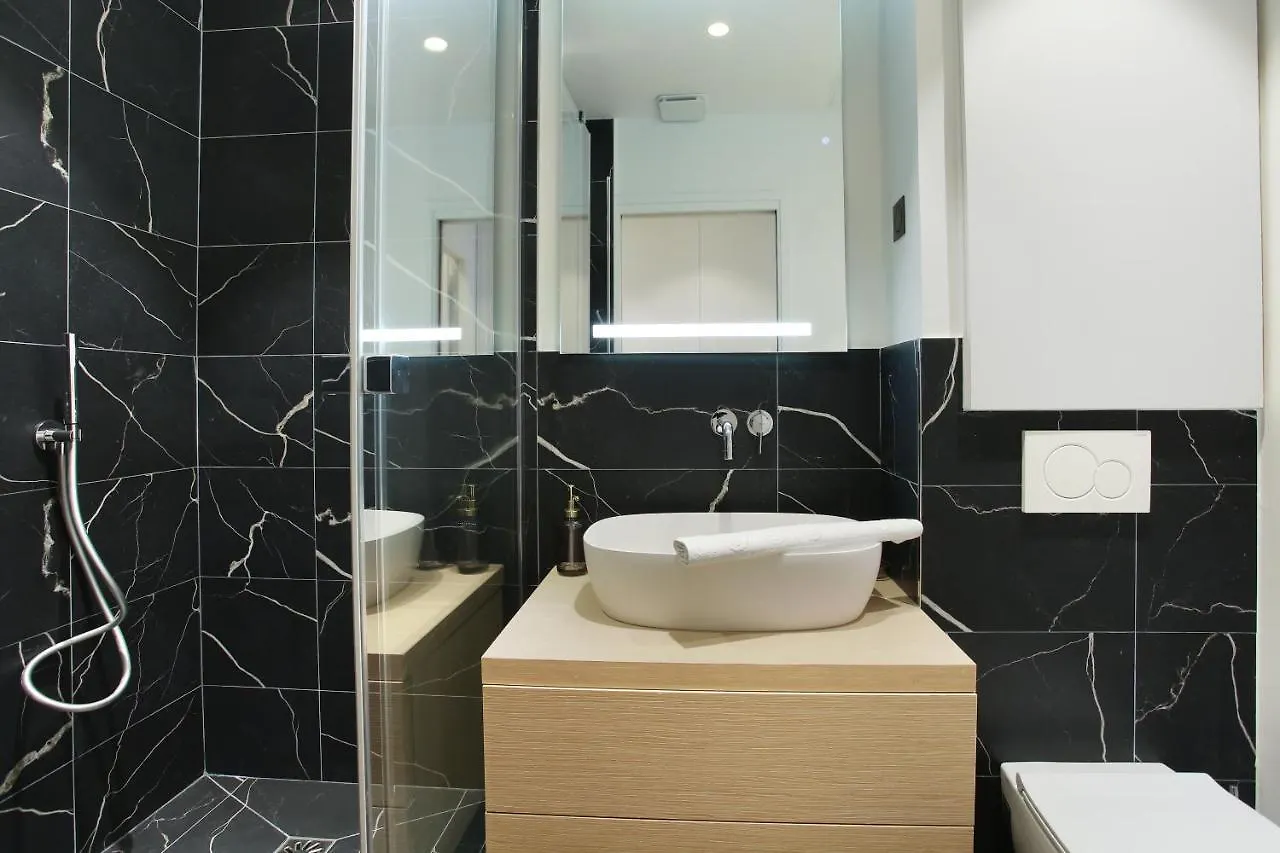 Residence Le Marais Beaubourg By Studio Prestige Paris France