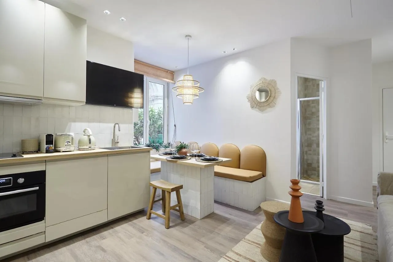 Residence Le Marais Beaubourg By Studio Prestige Paris Apartment